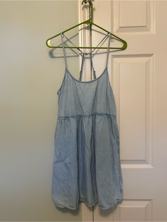 American Eagle Outfitters Dresses & Skirts - American Eagle Light Wash Denim Sundress with Spaghetti Straps